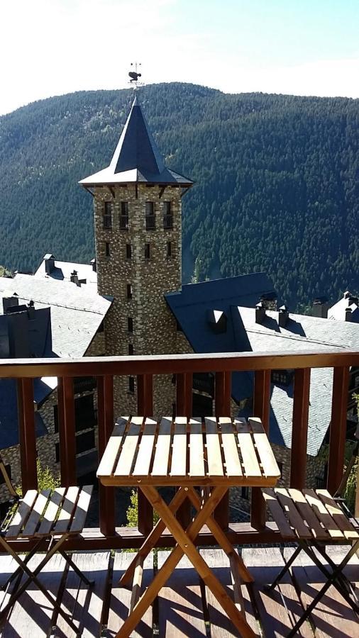 Apartamentos Tanau Baqueira Beret Dış mekan fotoğraf