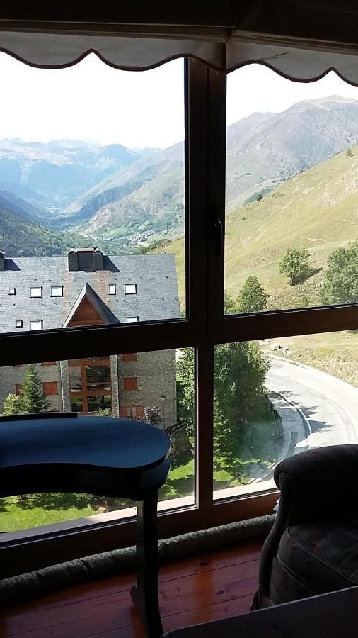 Apartamentos Tanau Baqueira Beret Dış mekan fotoğraf