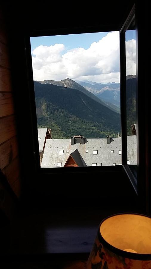 Apartamentos Tanau Baqueira Beret Dış mekan fotoğraf